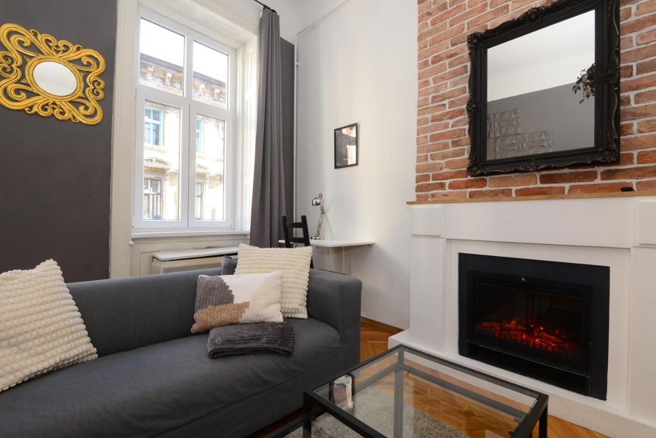 Your Place Apartman Budapest Exteriör bild